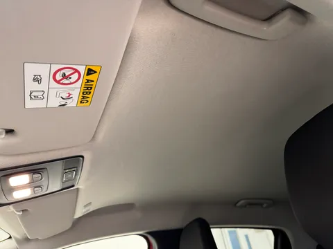 SG70OUN Renault Clio 1.0 TCe 100 Iconic 5dr Thumbnail #14