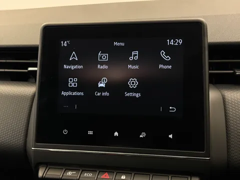 SG70OUN Renault Clio 1.0 TCe 100 Iconic 5dr Thumbnail #24