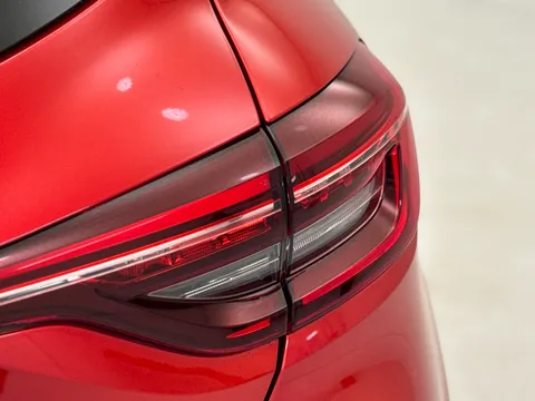 SG70OUN Renault Clio 1.0 TCe 100 Iconic 5dr Thumbnail #33