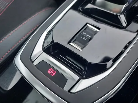 KY68HKV Peugeot 308 1.2 PureTech 130 GT Line 5dr EAT8 Thumbnail #24