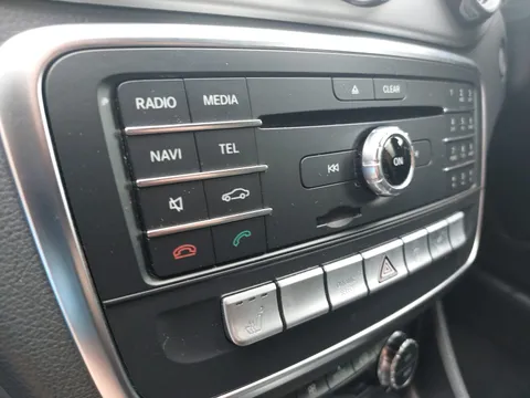 YR69VZF Mercedes-Benz Gla GLA 200 AMG Line Edition 5dr Auto Thumbnail #15