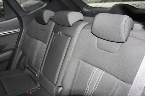 DG73MZY Hyundai Tucson 1.6 TGDi Premium 5dr 2WD Thumbnail #14