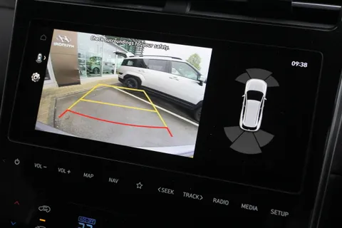 DG73MZY Hyundai Tucson 1.6 TGDi Premium 5dr 2WD Thumbnail #31