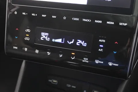 DS71LKF Hyundai Tucson 1.6 TGDi Ultimate 5dr 2WD Thumbnail #36