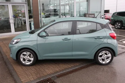 MK72NYW Hyundai i10 1.2 MPi SE Connect 5dr Thumbnail #6