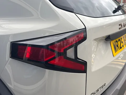 WR25BUW Dacia Duster 1.2 TCe 130 Extreme 5dr 4X4 Thumbnail #24