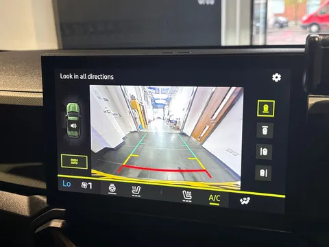 WR25BUW Dacia Duster 1.2 TCe 130 Extreme 5dr 4X4 Thumbnail #29