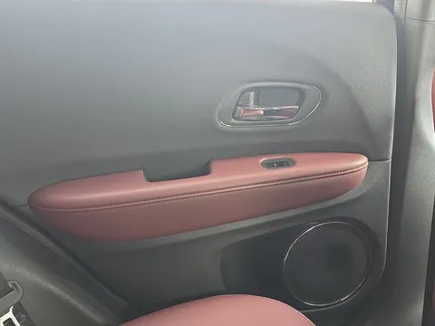 BU70ZNL Honda Hr-V 1.5 i-VTEC Turbo Sport 5dr Thumbnail #24