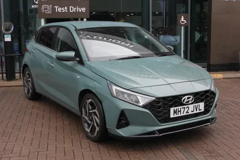 MH72JVL Hyundai i20 1.0T GDi 48V MHD Premium 5dr DCT Thumbnail #2