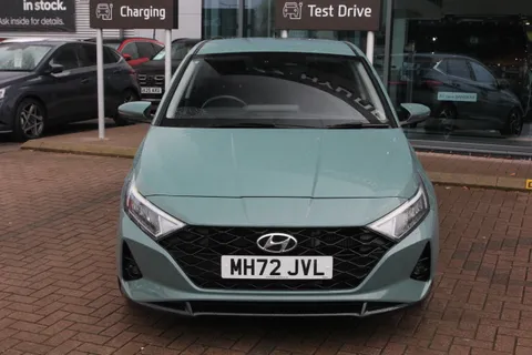 MH72JVL Hyundai i20 1.0T GDi 48V MHD Premium 5dr DCT Thumbnail #3