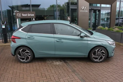MH72JVL Hyundai i20 1.0T GDi 48V MHD Premium 5dr DCT Thumbnail #5