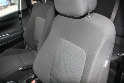 MH72JVL Hyundai i20 1.0T GDi 48V MHD Premium 5dr DCT Thumbnail #8