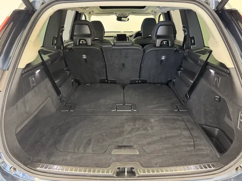 RF74UNL Volvo XC90 2.0 B5P Ultra Dark 5dr AWD Geartronic Thumbnail #13