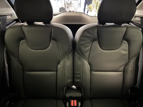 RF74UNL Volvo XC90 2.0 B5P Ultra Dark 5dr AWD Geartronic Thumbnail #17