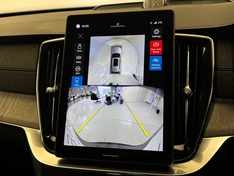 RF74UNL Volvo XC90 2.0 B5P Ultra Dark 5dr AWD Geartronic Thumbnail #34
