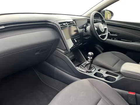 MK24PMU Hyundai Tucson 1.6 TGDi SE Connect 5dr 2WD Thumbnail #5