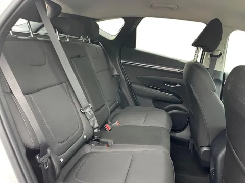 MK24PMU Hyundai Tucson 1.6 TGDi SE Connect 5dr 2WD Thumbnail #11