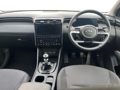 MK24PMU Hyundai Tucson 1.6 TGDi SE Connect 5dr 2WD Thumbnail #12