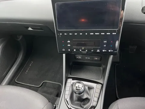 MK24PMU Hyundai Tucson 1.6 TGDi SE Connect 5dr 2WD Thumbnail #14