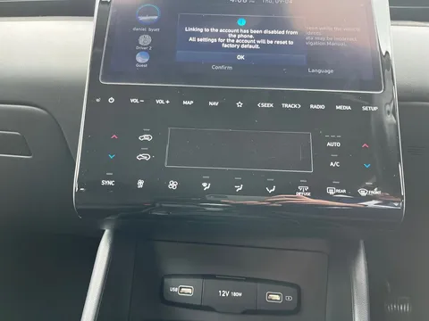 MK24PMU Hyundai Tucson 1.6 TGDi SE Connect 5dr 2WD Thumbnail #20