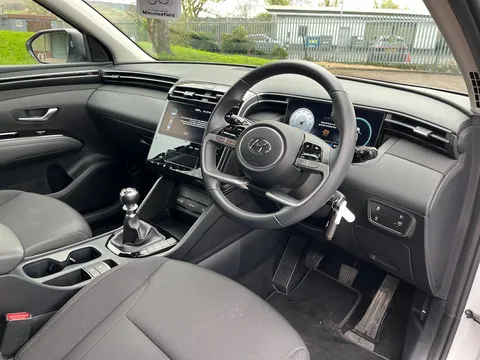 MK24PMU Hyundai Tucson 1.6 TGDi SE Connect 5dr 2WD Thumbnail #31