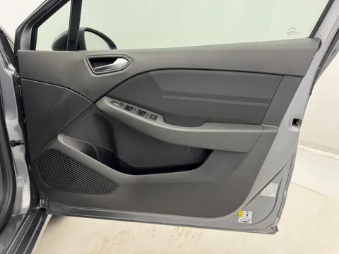 HT25FGM Renault Clio 1.0 TCe 90 Esprit Alpine 5dr Thumbnail #27