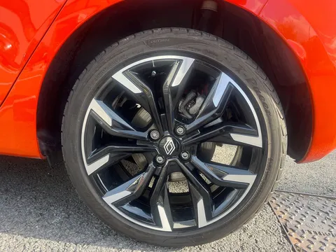 BL74ZJV Renault Clio 1.6 E-TECH full hybrid 145 Techno 5dr Auto Thumbnail #31