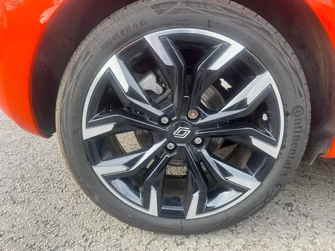 BL74ZJV Renault Clio 1.6 E-TECH full hybrid 145 Techno 5dr Auto Thumbnail #28