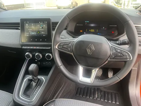 BL74ZJV Renault Clio 1.6 E-TECH full hybrid 145 Techno 5dr Auto Thumbnail #22