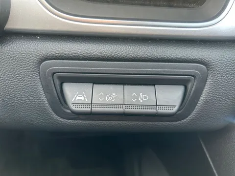 HN24GVG Renault Captur 1.0 TCE 90 Techno 5dr Thumbnail #17