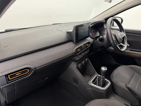 DY72CYA Dacia Sandero Stepway 1.0 TCe Bi-Fuel Comfort 5dr Thumbnail #14