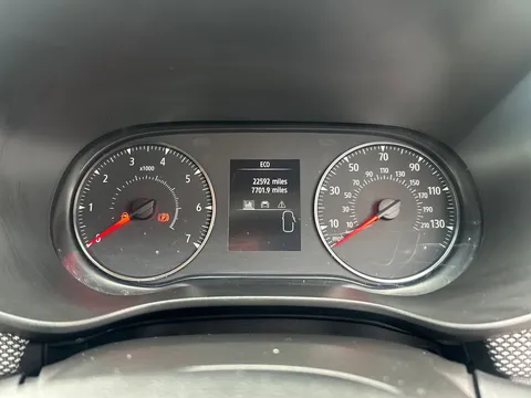 BK22EFP Dacia Sandero Stepway 1.0 TCe Prestige 5dr CVT Thumbnail #10