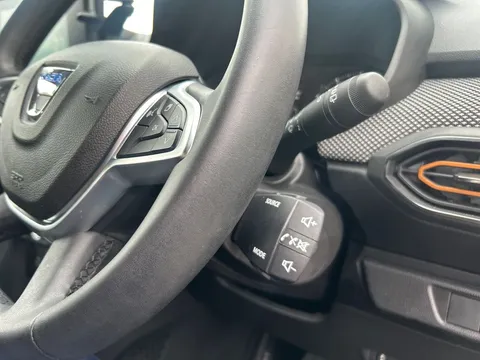 BK22EFP Dacia Sandero Stepway 1.0 TCe Prestige 5dr CVT Thumbnail #15