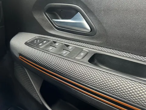 BK22EFP Dacia Sandero Stepway 1.0 TCe Prestige 5dr CVT Thumbnail #16