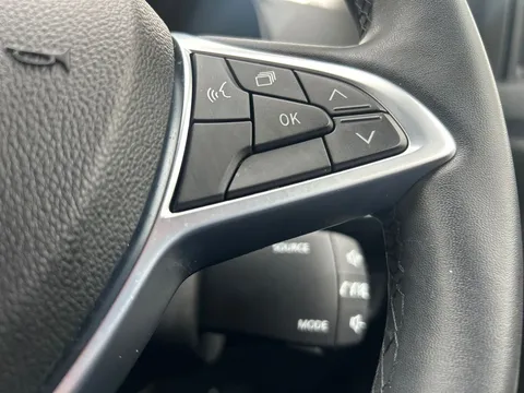 BK22EFP Dacia Sandero Stepway 1.0 TCe Prestige 5dr CVT Thumbnail #17