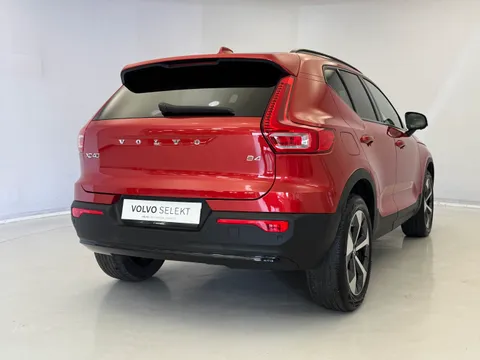 CJ72ETZ Volvo XC40 2.0 B4P Ultimate Dark 5dr Auto Thumbnail #6