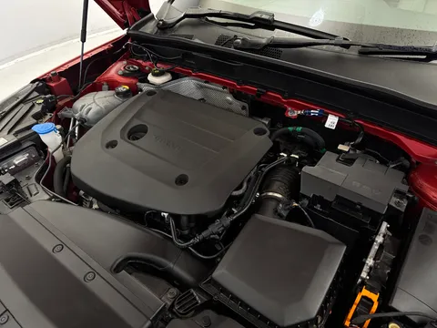 CJ72ETZ Volvo XC40 2.0 B4P Ultimate Dark 5dr Auto Thumbnail #33