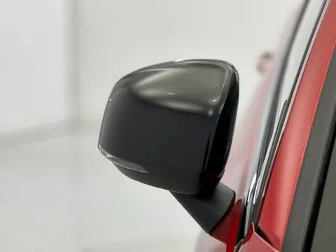 CJ72ETZ Volvo XC40 2.0 B4P Ultimate Dark 5dr Auto Thumbnail #35