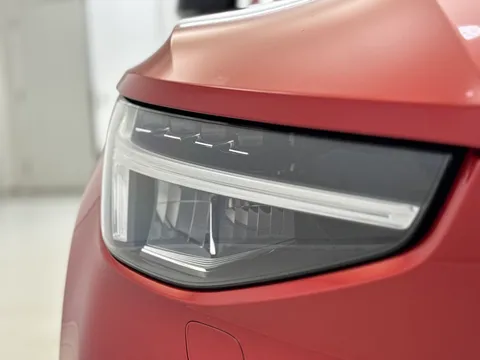 CJ72ETZ Volvo XC40 2.0 B4P Ultimate Dark 5dr Auto Thumbnail #37