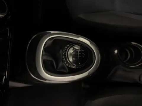 VK16YLL Nissan Juke 1.5 dCi N-Connecta 5dr Thumbnail #17