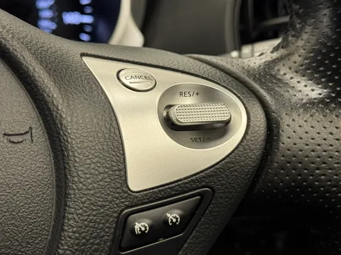 VK16YLL Nissan Juke 1.5 dCi N-Connecta 5dr Thumbnail #25