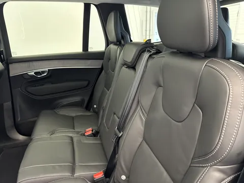 DU26YTT Volvo XC90 2.0 B5P Plus Pro Dark 5dr AWD Geartronic Thumbnail #13