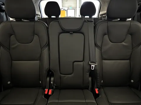 DU26YTT Volvo XC90 2.0 B5P Plus Pro Dark 5dr AWD Geartronic Thumbnail #23