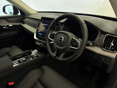 DU26YTT Volvo XC90 2.0 B5P Plus Pro Dark 5dr AWD Geartronic Thumbnail #12