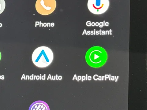 DU26YTT Volvo XC90 2.0 B5P Plus Pro Dark 5dr AWD Geartronic Thumbnail #32