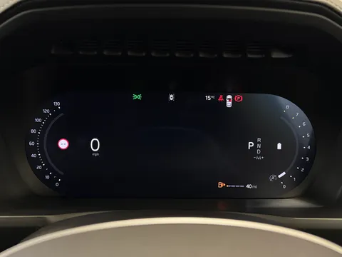 DU26YTT Volvo XC90 2.0 B5P Plus Pro Dark 5dr AWD Geartronic Thumbnail #35