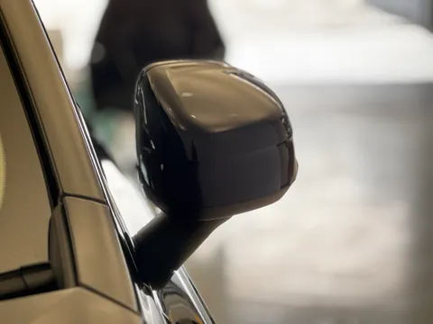 DU26YTT Volvo XC90 2.0 B5P Plus Pro Dark 5dr AWD Geartronic Thumbnail #38