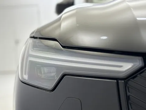 DU26YTT Volvo XC90 2.0 B5P Plus Pro Dark 5dr AWD Geartronic Thumbnail #39