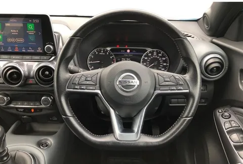 EY69KNB Nissan Juke 1.0 DiG-T N-Connecta 5dr Thumbnail #6