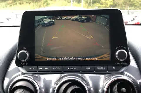 EY69KNB Nissan Juke 1.0 DiG-T N-Connecta 5dr Thumbnail #8